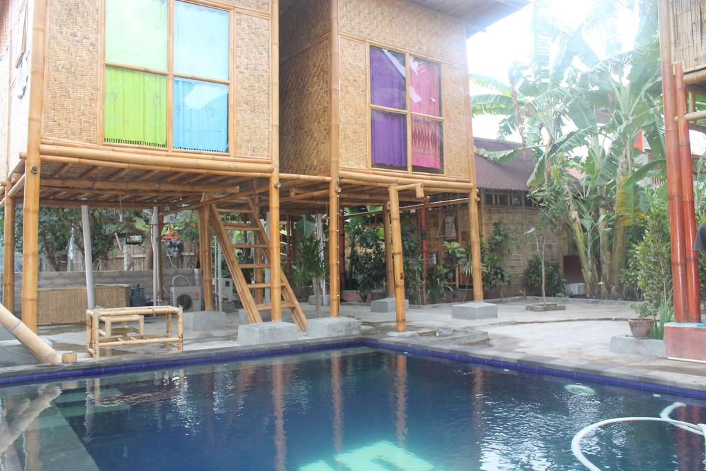 Little Woodstock Homestay Gili Trawangan Esterno foto